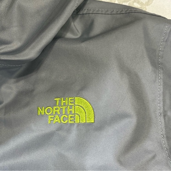 The North Face Dryvent Hooded Jacket Wind & Waterproof Grey Size Large 14–16 - Picture 13 of 14